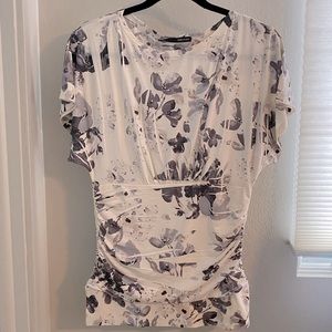 Floral short sleeve blouse
